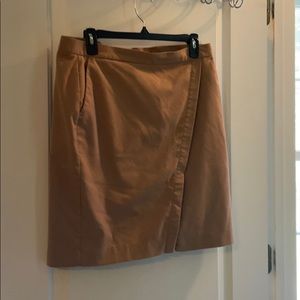 Skirt with pockets!!